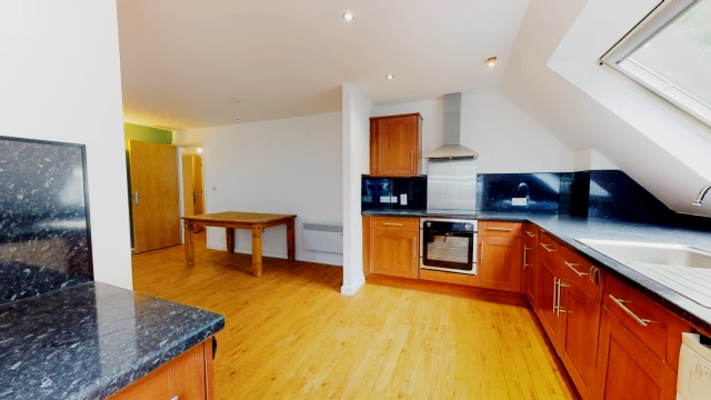 Flat 12,  The Grange, LS6 2BY 1