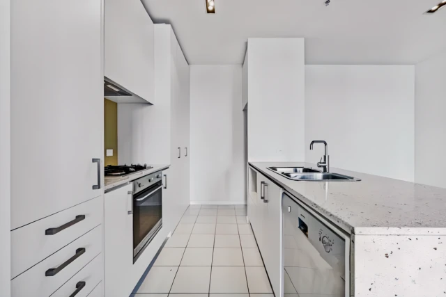 2901/8 Franklin Street 4