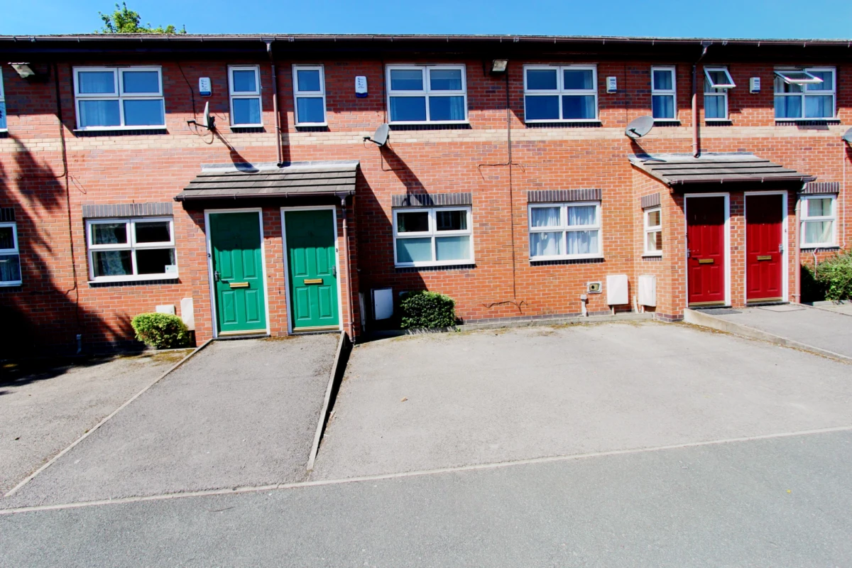 Exbury Street, M14 6RF Manchester Student