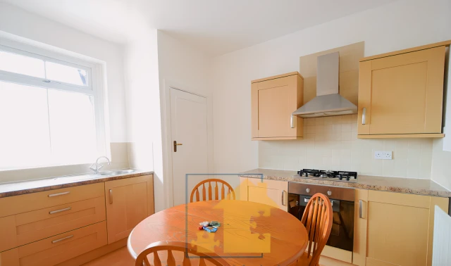 Flat 4 Crantock Court 1