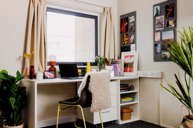uhomes.com | Student Accommodation, Housing, Flats, Apartments for Rent