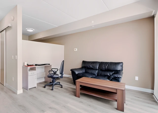 308 Lester Street Unit# 212 2