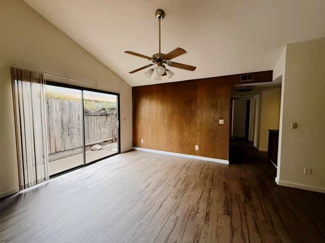 2218 E. 8th 1