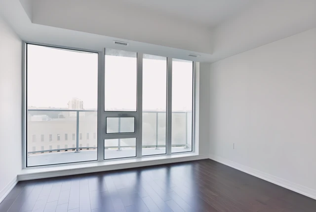 1308 - 805 CARLING Ave 2