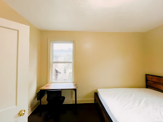 3563-3565 Beechwood Blvd 3