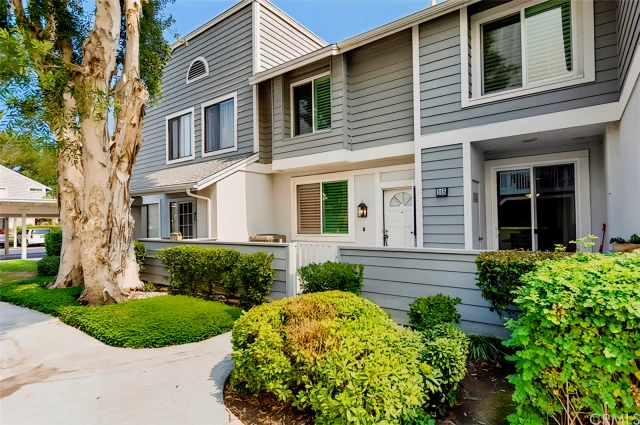 115 Remington - chỗ ở sinh viên tại Irvine