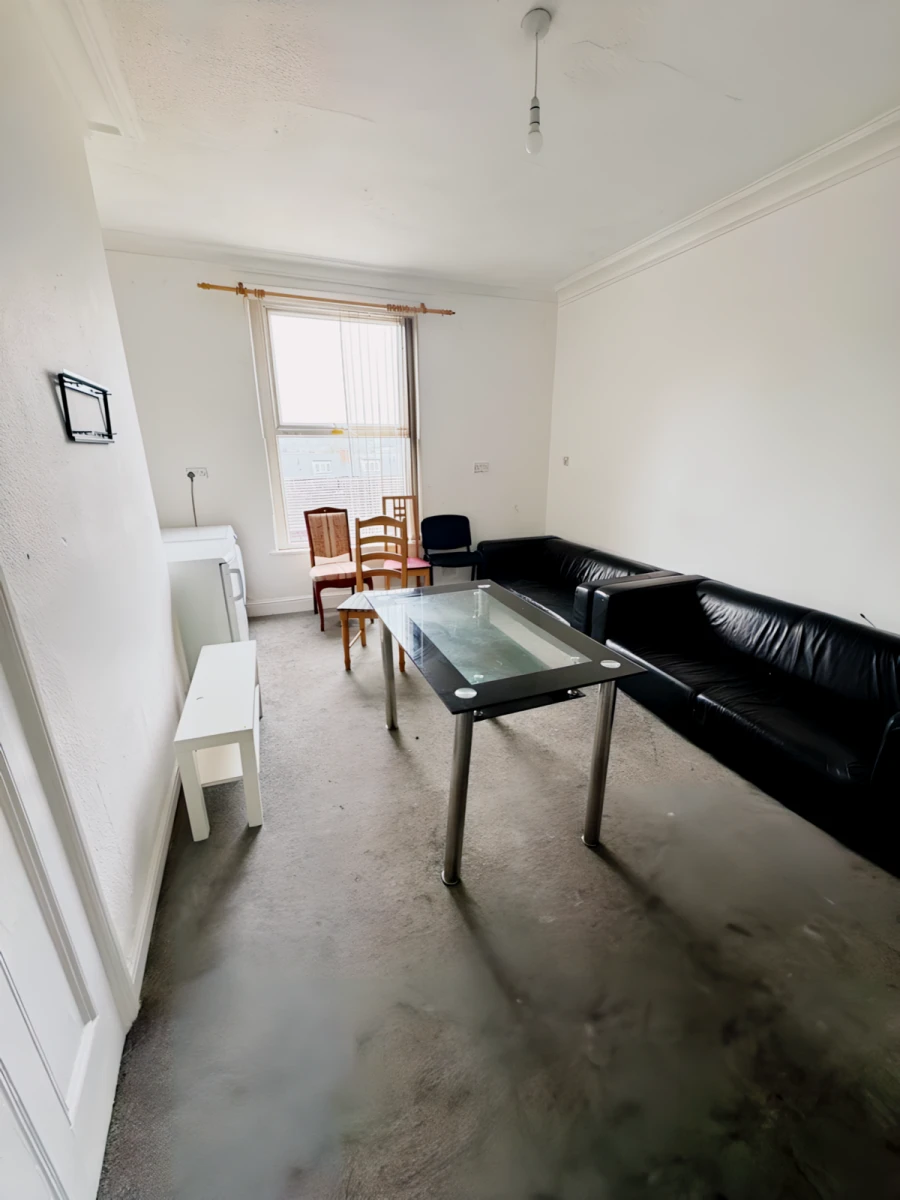 Hyde Park Road 22024# 0
