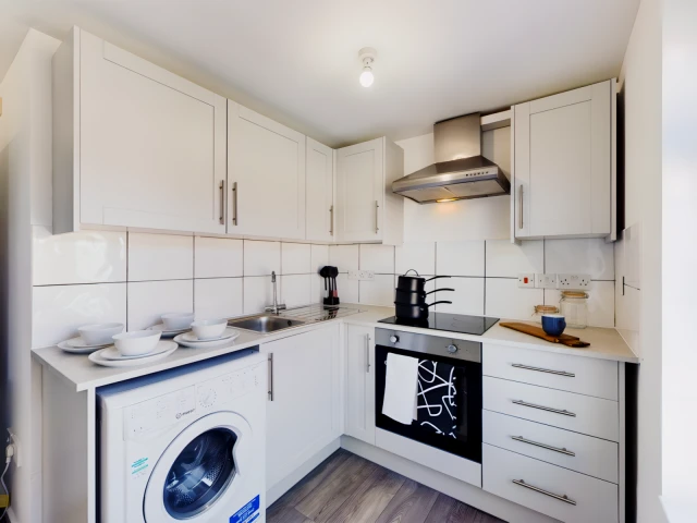 Flat 2,, 30 Haydn Avenue, M14 4DL 4