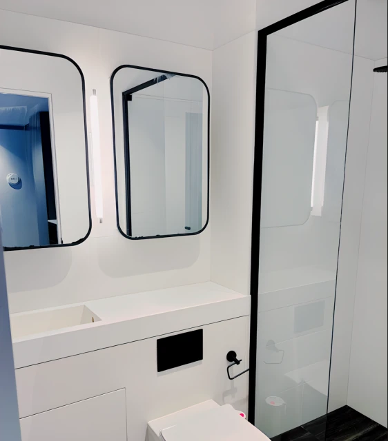 462 Elizabeth Street 4