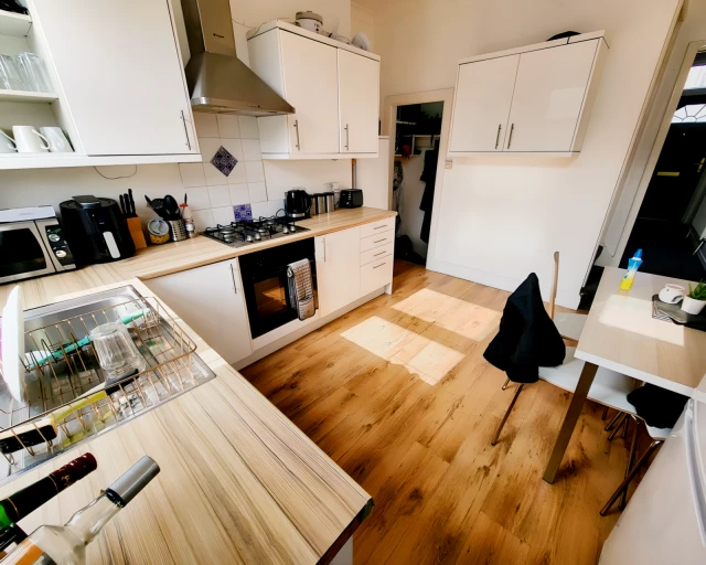 Burley Lodge Road 22477# 1