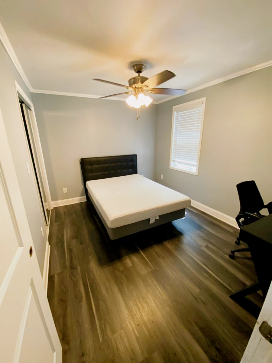 104 Ashworth Pl Apartment 1 0