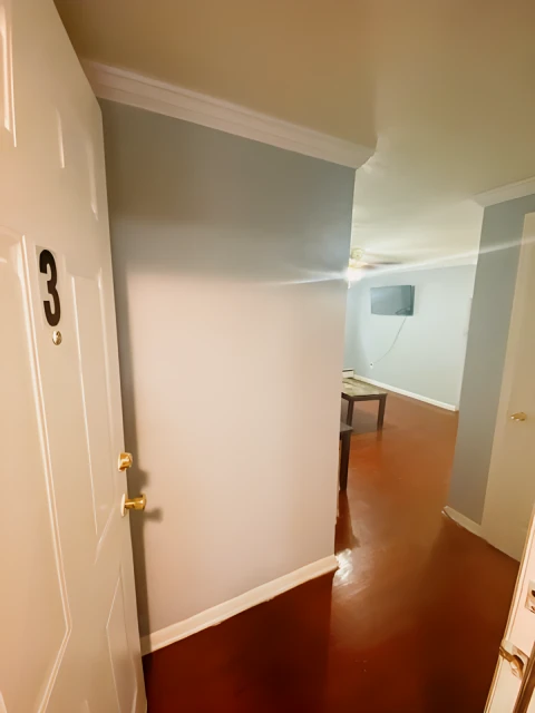307 Columbus Ave 4