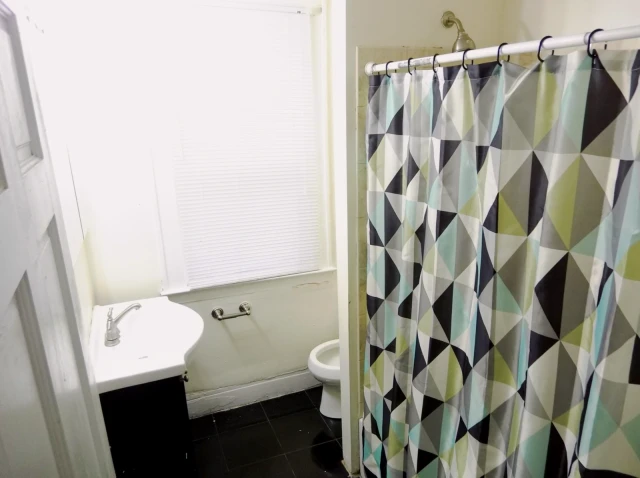 1524 East Genesee St Apartment 2 - alojamiento para estudiantes en Syracuse - 6 Bed 2 Bath