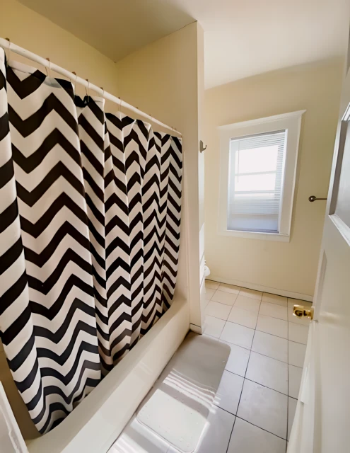 1533 East Genesee St 3