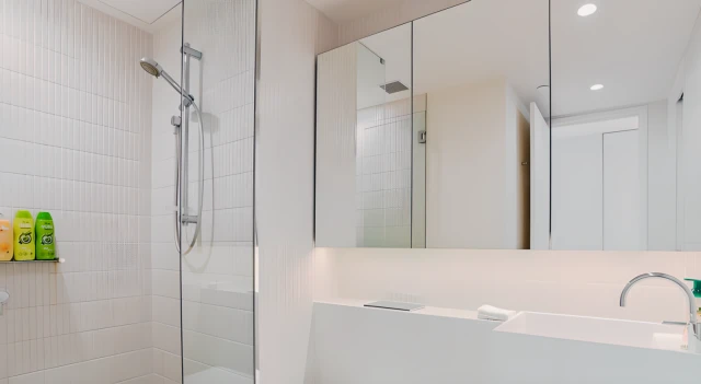 70 Southbank Boulevard 1