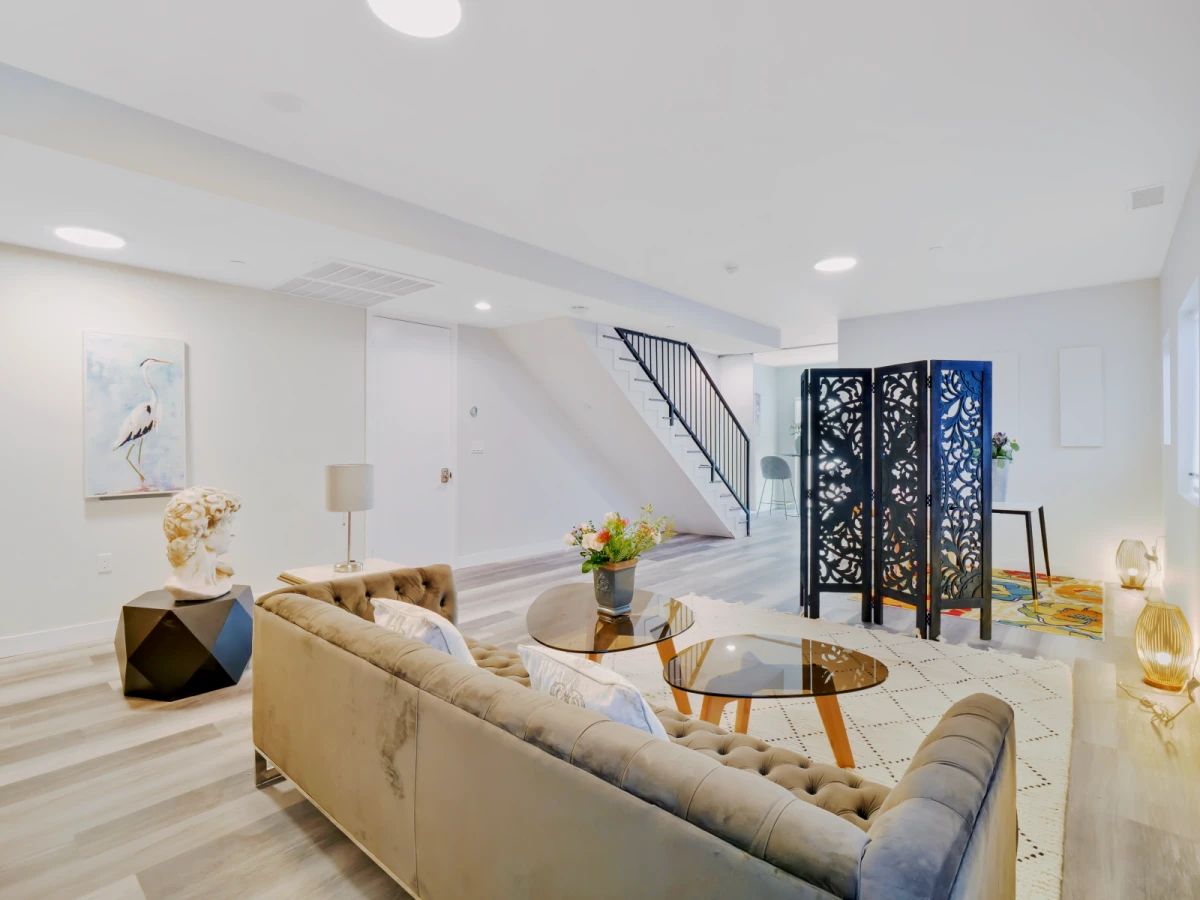 1280 W 37th PL 0