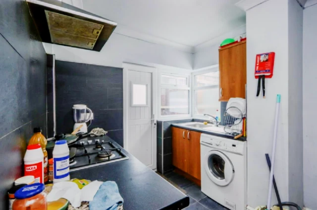 house near Colver Road 2