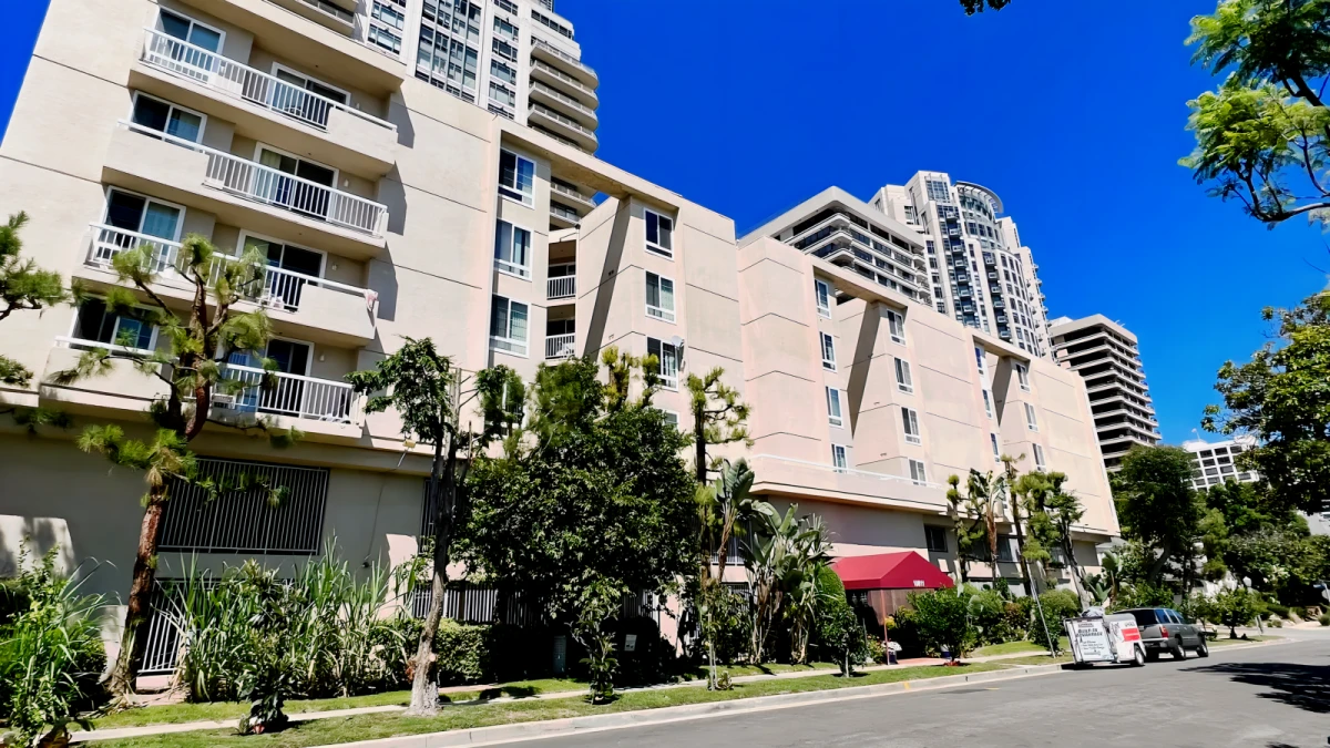 10811 Ashton Blvd - Los Angeles student accommodation