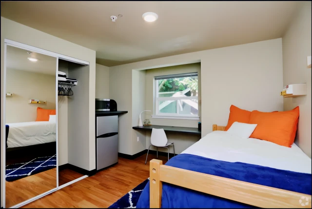 Sophie Studios 3