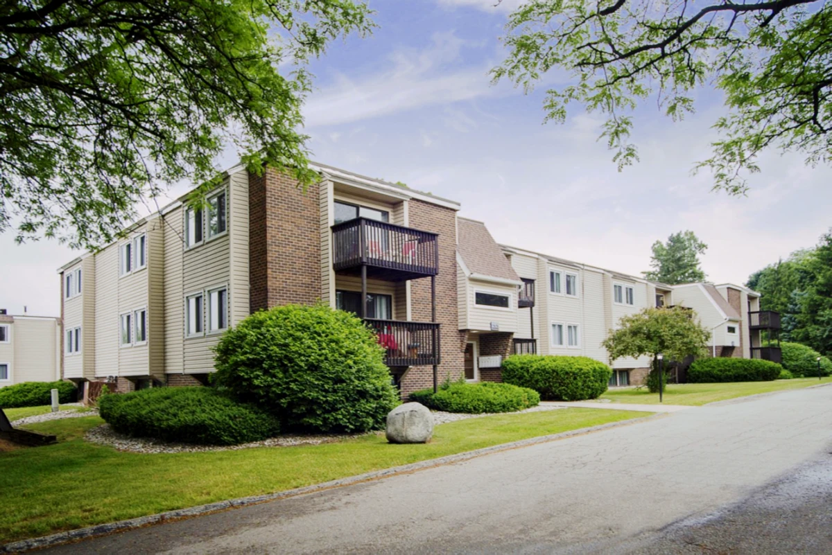 Carriage Hill East Apartments and Townhomes - chỗ ở sinh viên tại Đông Lan Tân