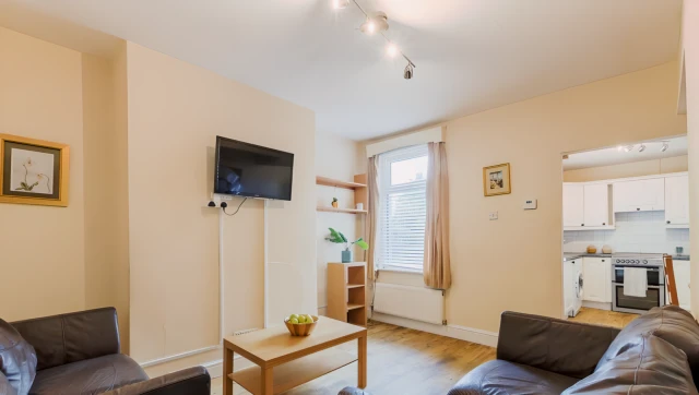 53 Bulk Road, Lancaster 2