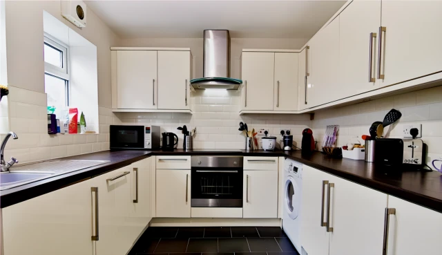 17 Balmoral Road, Lancaster - Lancaster student accommodation - 4 Bed 1 Bath