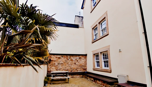 St. Leonards Gate, Lancaster - Flat 7, Rhodes House 1