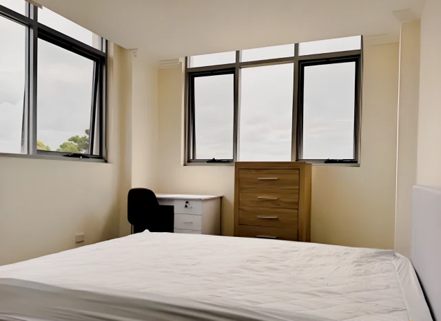 15-23 Lusty St 2