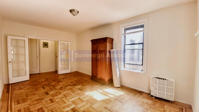 1803 Riverside Drive 3