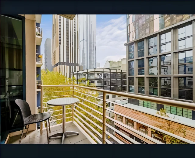 112 A'Beckett Street 3