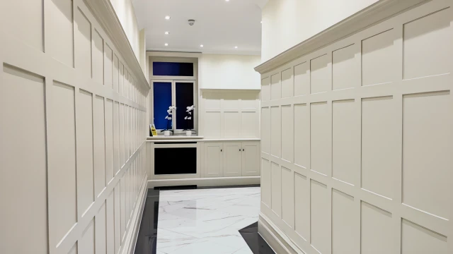 Pont Street 24866# 1