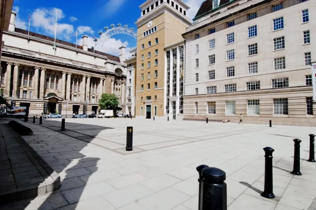 County Hall Apartment