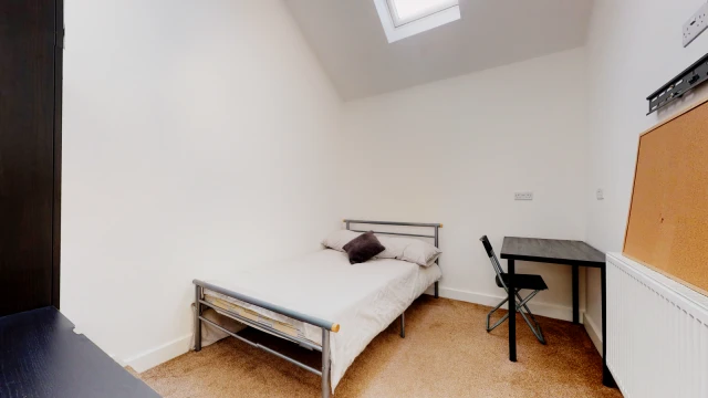 Room 1, Meadow Lane , LE11 1JU 1