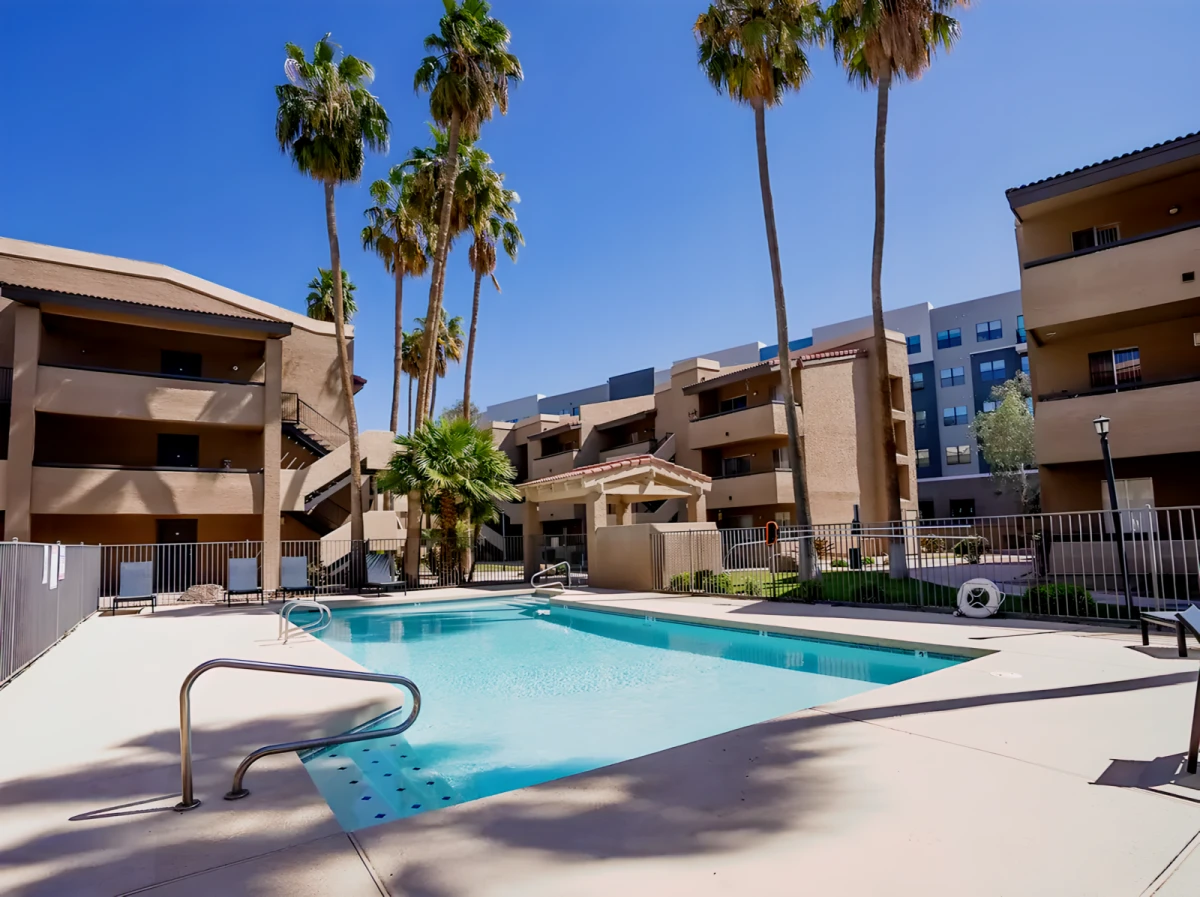 Villas on Apache 0