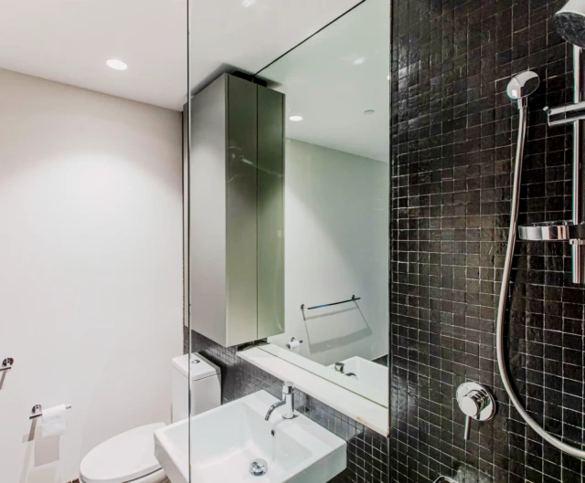 21 Marcus Clarke St 3
