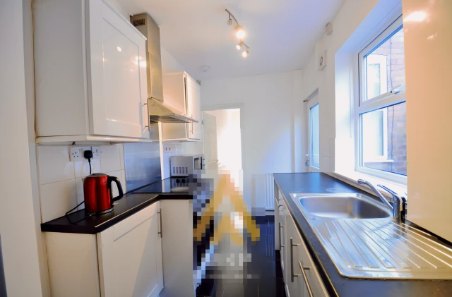 Entire Place·4B1B···54 Westminster Road 2