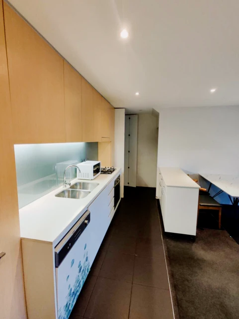 260 Anzac Parade 3