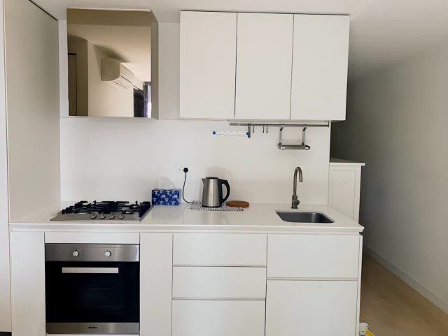 135 A'Beckett Street 1