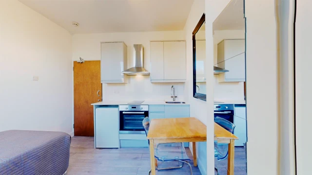 Talgarth Road, West Kensington 2