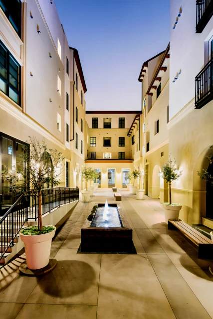 Luxe Pasadena 2