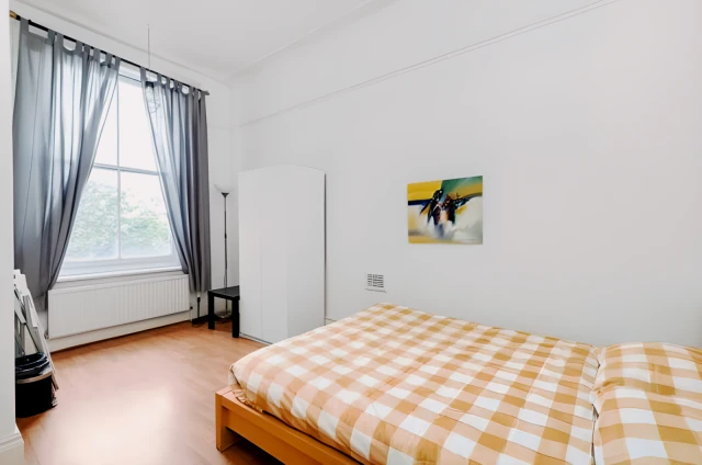 Cromwell Road, Earls Court - alojamiento para estudiantes en Londres - 2 Bed 1 Bath, Flat C, 185