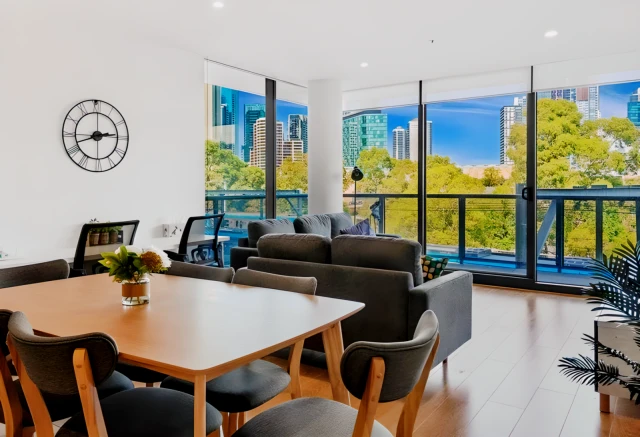565 Flinders Street 1
