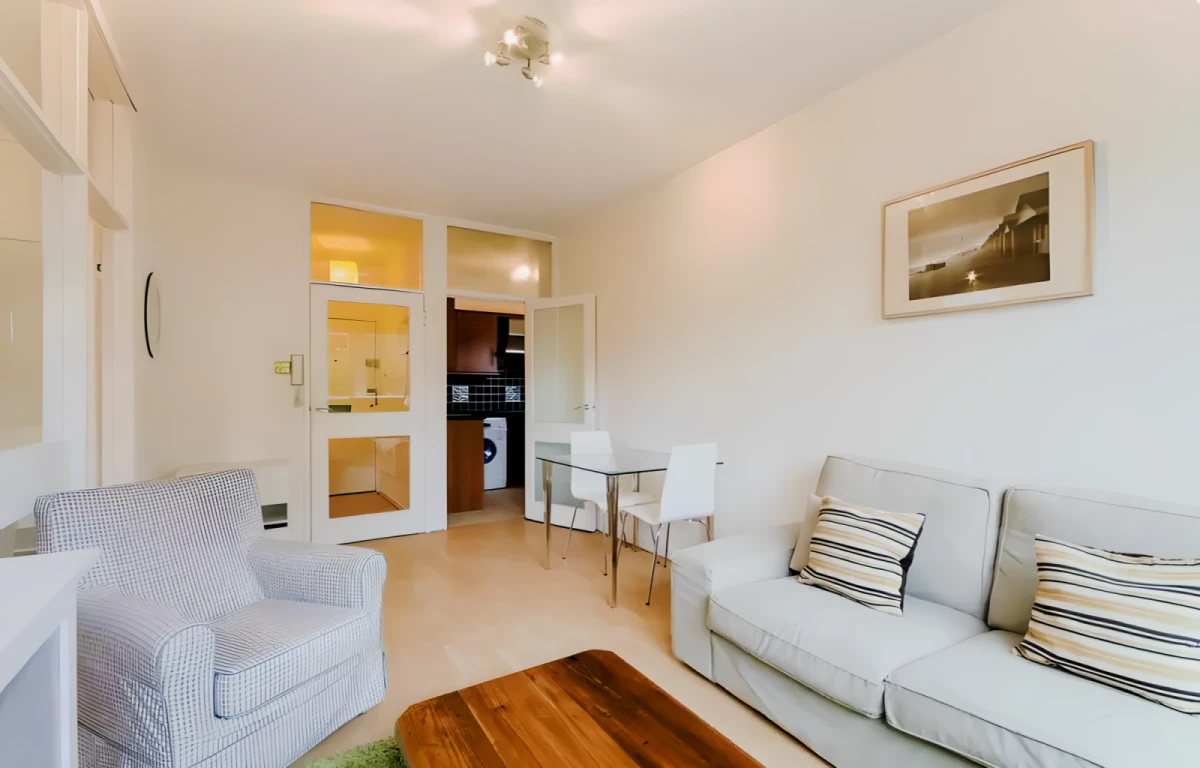 LH-Clare Court 0