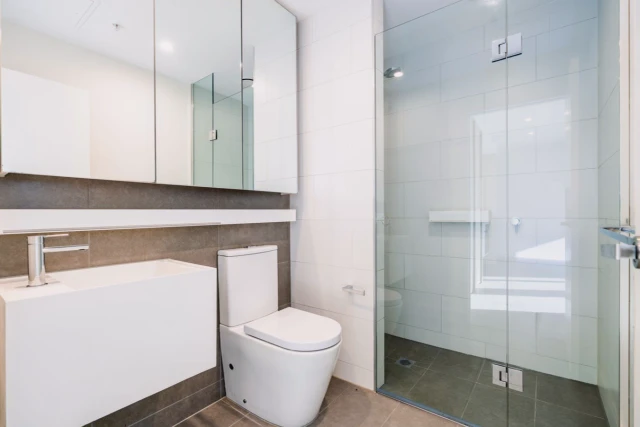 8 Pearl River Road 1