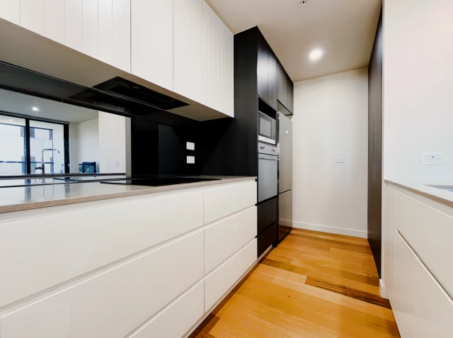 45 Ainslie Ave 2