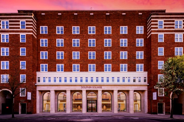 Dolphin Square 4
