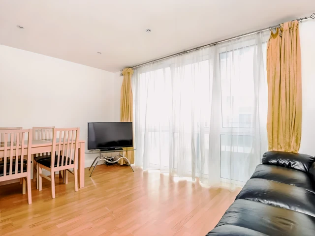 LH-Clarenden House - chỗ ở sinh viên tại Luân Đôn - 1B1B