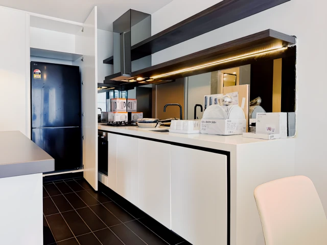 677 La Trobe St 1