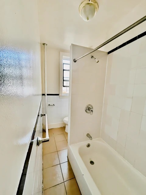 15 Wadsworth Ave 1