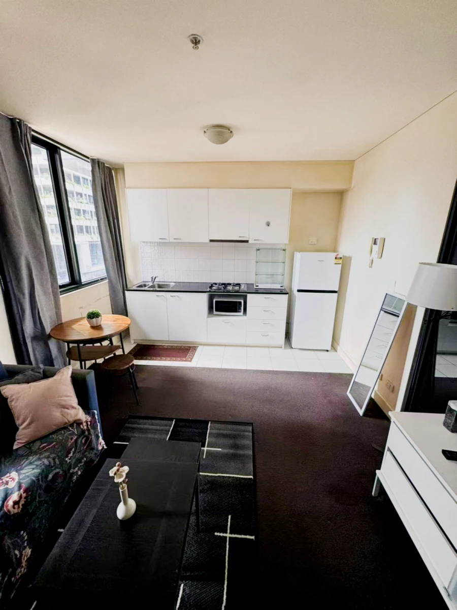 455 Elizabeth Street 0